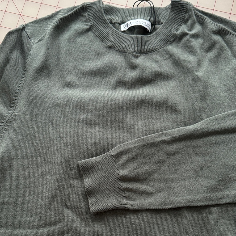 Zara Women's Olive Crewneck Sweater